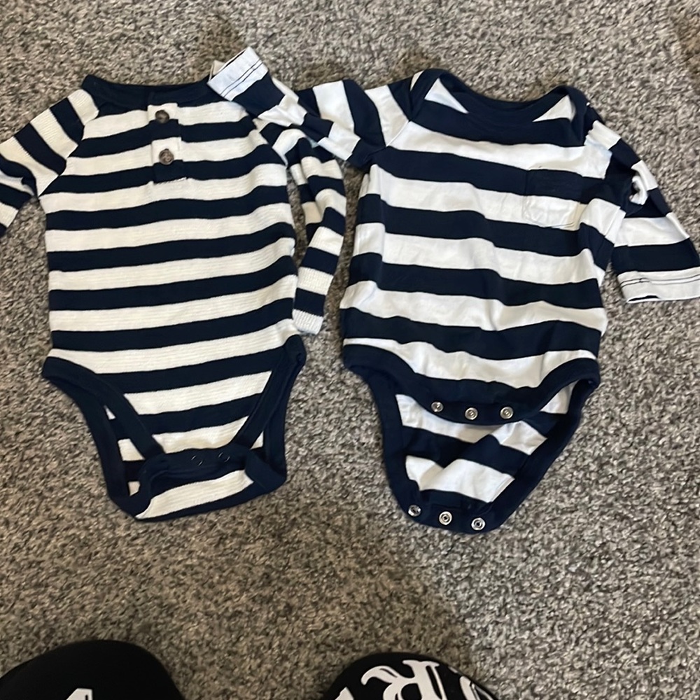 Striped long sleeve blue onesies